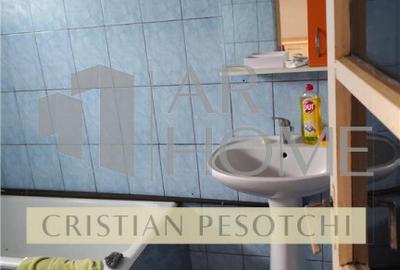 Casă cu 4 camere cu Canalizare în Central - 9