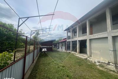 Casă cu 4 camere în Bogza - 5