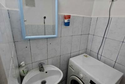 Apartament semidecomandat în Tractorul - 6