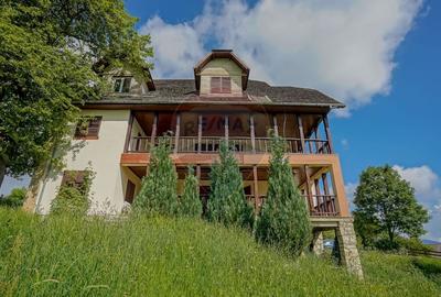 Casa / Vila de vanzare Fundata- Romania - 40