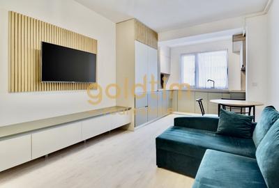 STUDIO SUPERB/ROND OMV/PIPERA - 2