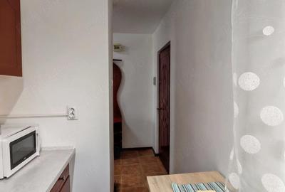 Garsonieră decomandată în Micălaca - 4