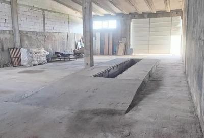 Spațiu comercial, de 550 mp, în Central