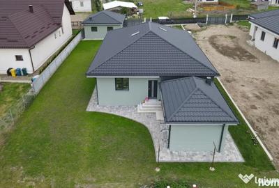 Casă cu 5 camere cu Teren 2000 Mp în Volovăț - 4
