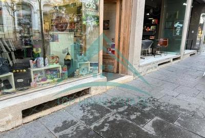 Apartament cu 3 camere semidecomandat în Ultracentral