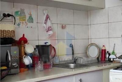 Apartament cu 3 camere decomandat în Școlilor - 3