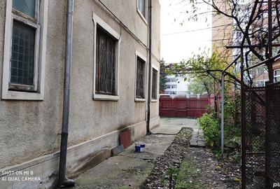 Casă cu 6 camere în Micro 4 - 2