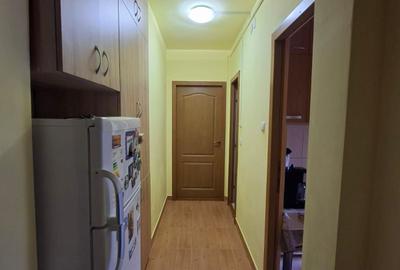 Apartament cu 3 camere semidecomandat în Cedonia - 1