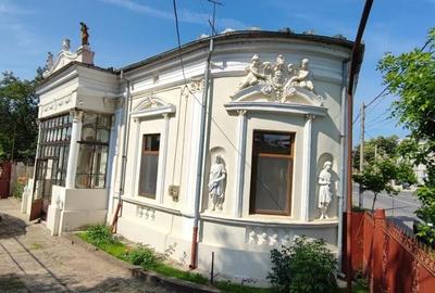 Casă cu 6 camere cu Teren 1250 Mp în Central - 7