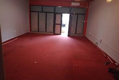 Spațiu comercial, de 100 mp, în Micro 14 - 7