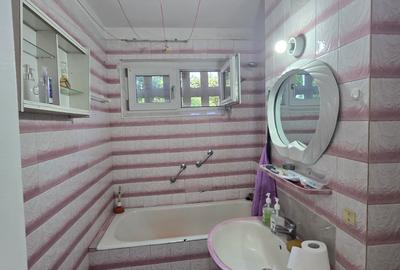 Apartament cu 3 camere decomandat în P-ța Doina - 11
