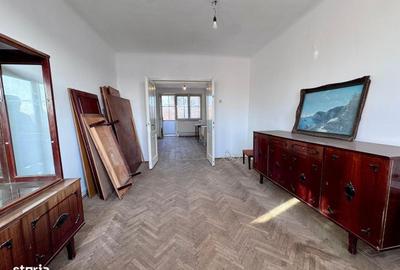 Apartament cu 2 camere nedecomandat în Central