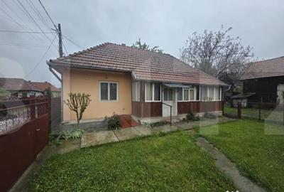 Casă cu 2 camere cu Teren 1554 Mp în Zagon - 1