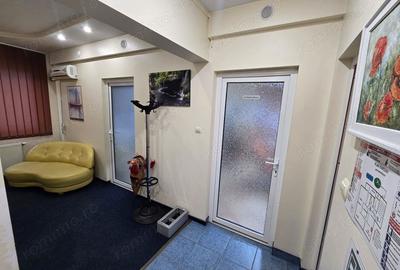 Spațiu comercial, de 68 mp, în Central - 9