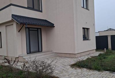 Casă cu 4 camere cu Teren 420 Mp în Cârcea - 19