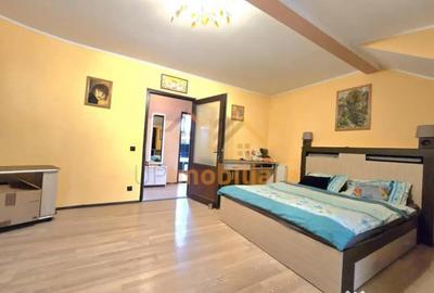 Casă cu 3 camere cu Garaj în Central - 4