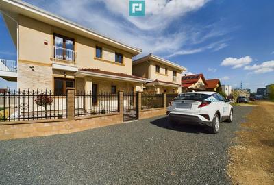 Casă cu 5 camere cu Teren 340 Mp în Dumbrăvița