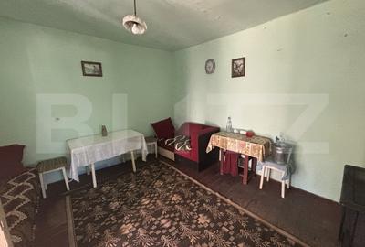 Casa de vanzare si anexe