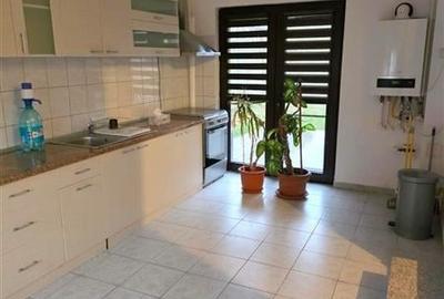 Bucurestii Noi, parter si subsol in vila 136 mp, gradina 400 mp - 2