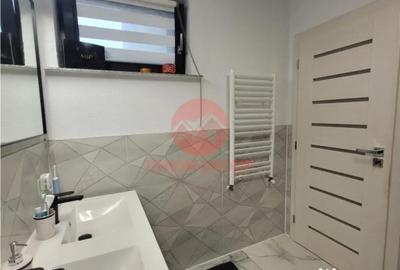 Casă cu 4 camere cu Teren 249 Mp în Brătianu - 7