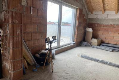 Zona Braytim, BLOC NOU, apartament 3 camere decomandat, etaj 1, 70 mp utili, pre? 2100 euro mp - 1