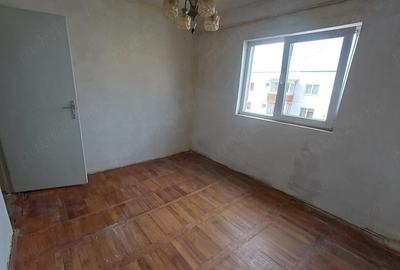 Apartament cu 2 camere decomandat în Complex Studențesc - 1