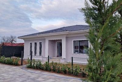 Casă cu 4 camere cu Teren 550 Mp în Central - 3