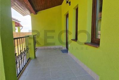 Casă cu 3 camere cu Teren 350 Mp în Borș - 16
