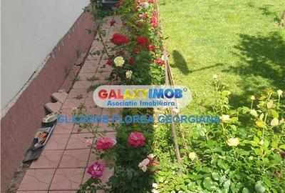 Casă cu 8 camere cu Garaj în Odăi - 3