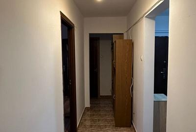 Apartament cu 4 camere decomandat, mobilat în Titan - 15