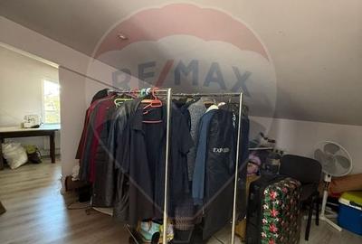 Casa / Vila cu 9 camere de vanzare in zona 1 Mai - 12