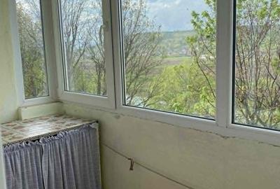Apartament cu 3 camere semidecomandat în Micro 1 - 5