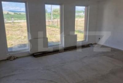 Casă cu 4 camere cu Teren 5600 Mp în Central - 6