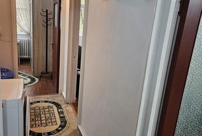 Matei Ambrozie, 3 camere - 3