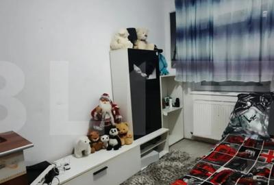 Apartament cu 3 camere decomandat, mobilat în Micro 17
