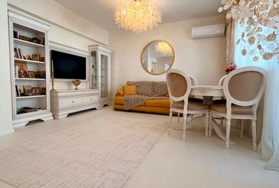 Apartament cu 3 camere semidecomandat, mobilat în Sud