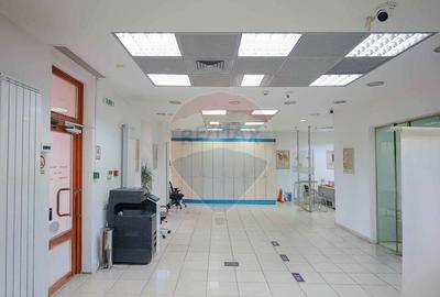 De inchiriat Ultracentral - Spa?iu comercial 128 mpu. - 2
