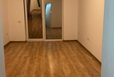 Casă cu 4 camere în Exterior Vest - 1