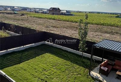 Casă cu 4 camere cu Canalizare în Central - 3