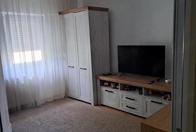 Apartament cu 3 camere decomandat în Soarelui - 3