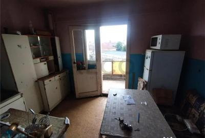 Apartament cu 3 camere decomandat în Central - 4
