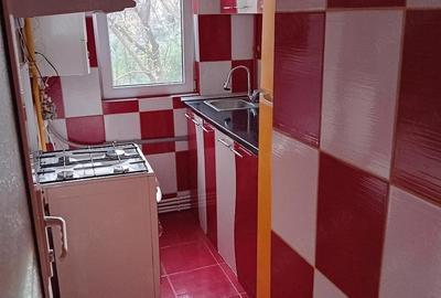 Apartament cu 2 camere decomandat în Micro 19 - 3