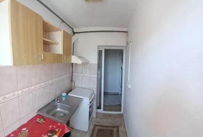 Casă cu 2 camere semidecomandat în Casa de Cultură - 1