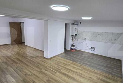 Apartament cu 4 camere semidecomandat în George Enescu - 7