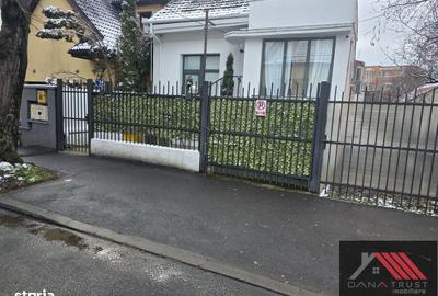 Spațiu comercial, de 78 mp, în Complex Studențesc - 11