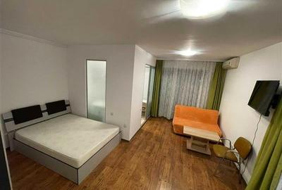 Garsoniera, Politehnica - 1