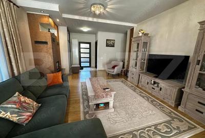 Casă cu Teren 250 Mp în Cetate
