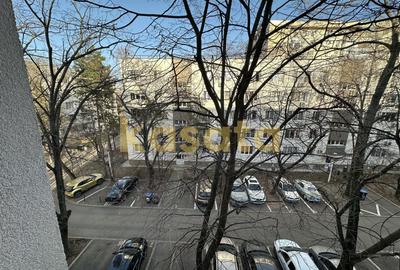 Apartament cu 3 camere semidecomandat, mobilat în Drumul Taberei - 11