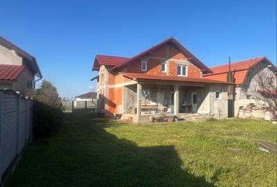 Casă cu 4 camere în Orțișoara - 5