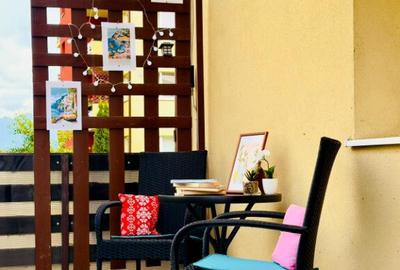 Apartament cu 1 camera, cu terasa ?i loc de parcare, de inchiriat